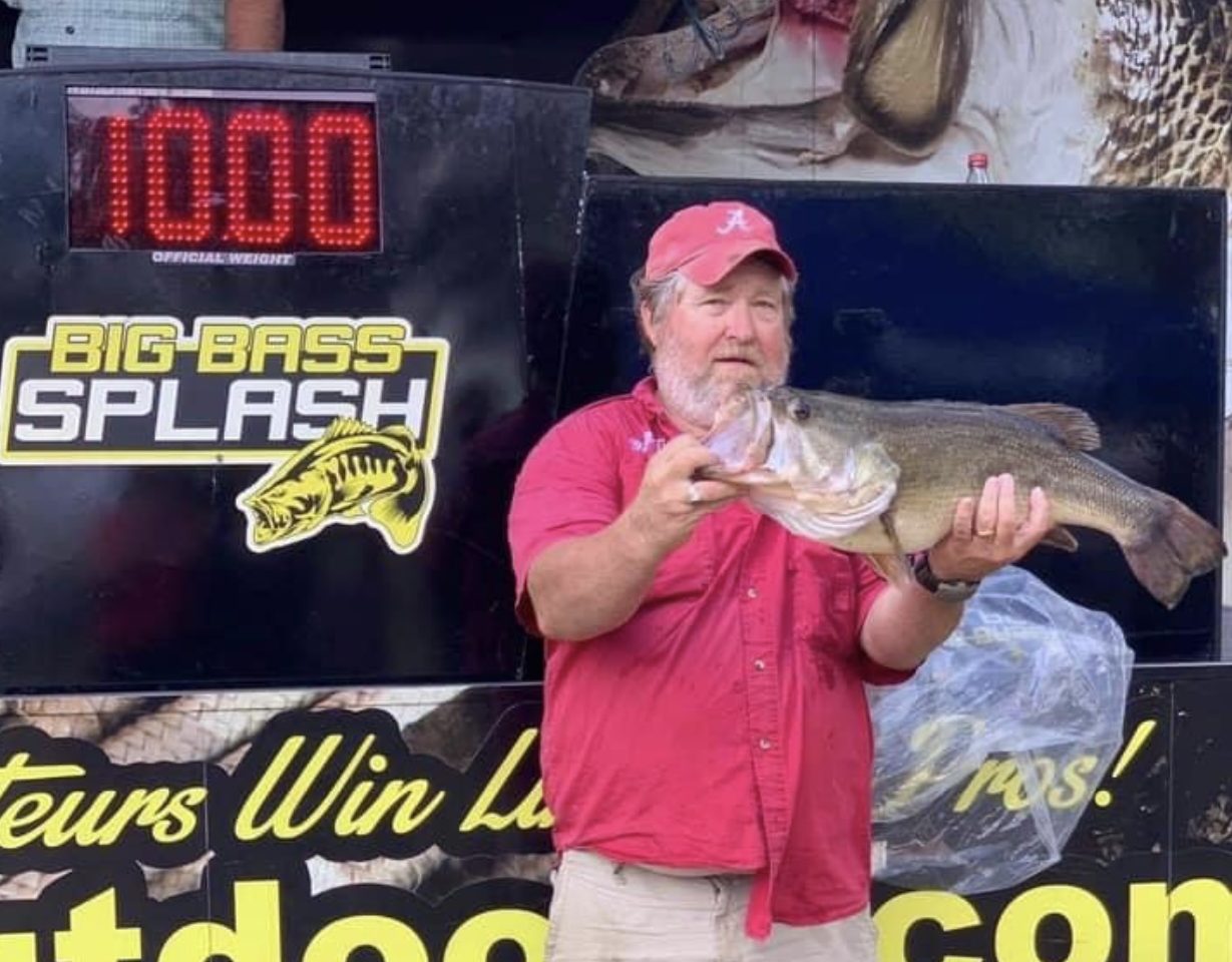 Mark Trull wins Big Bass Splash on Lake Fork with a 10.00 Sealy
