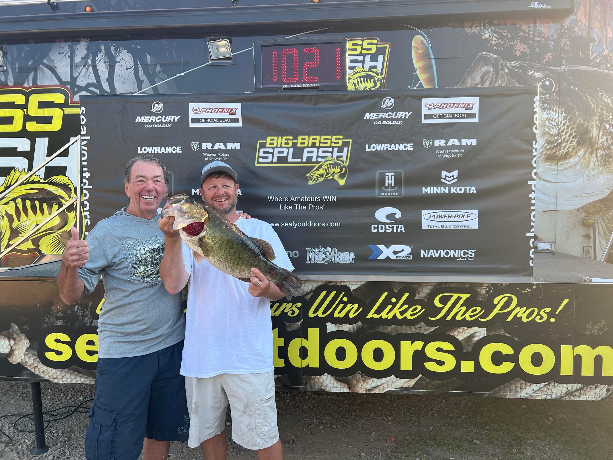 David Roulston of Allen, TX with a 10.21 WINS the 2022 Big Bass Splash